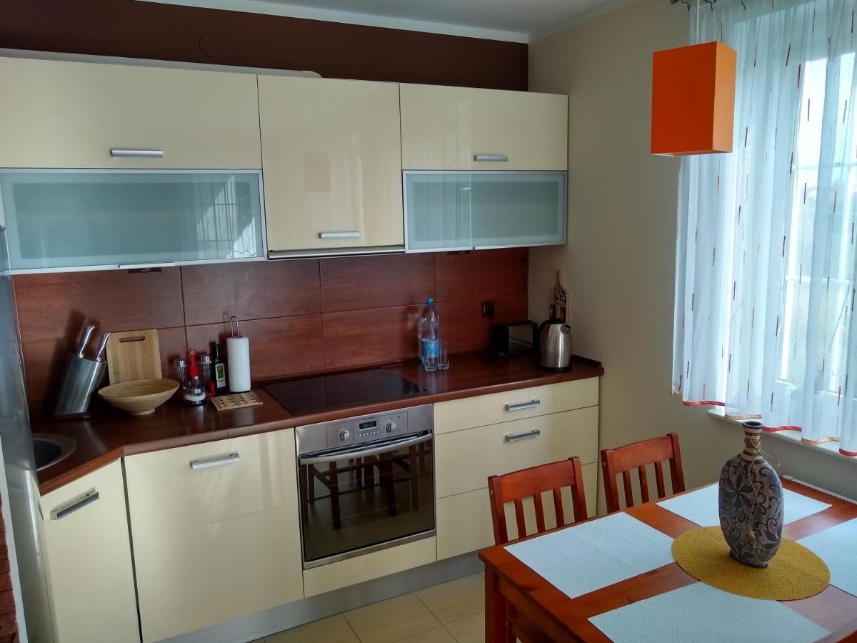 Green Apartment Z Bezplatnym Parkingiem ออลชติน ภายนอก รูปภาพ