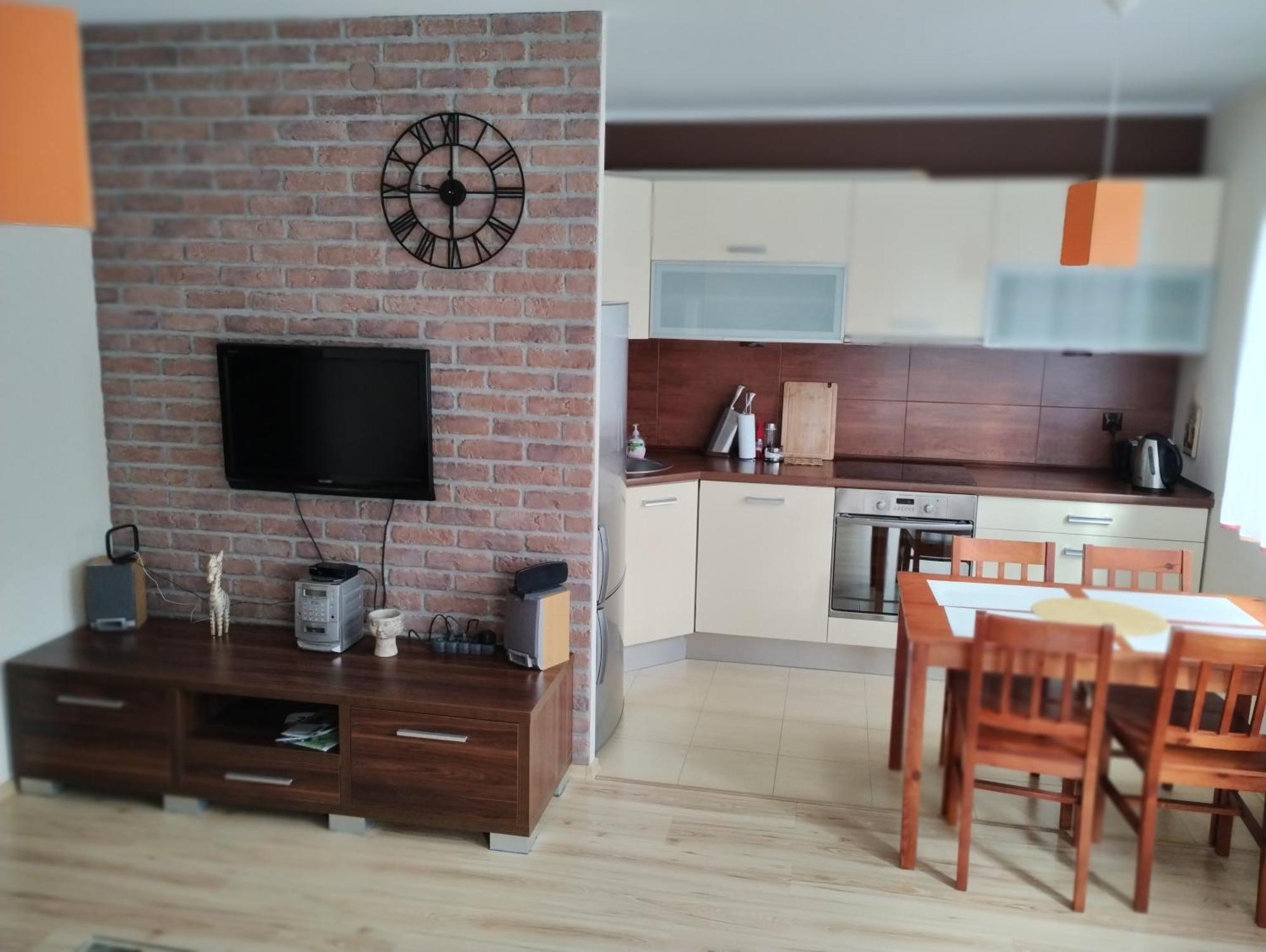 Green Apartment Z Bezplatnym Parkingiem ออลชติน ภายนอก รูปภาพ